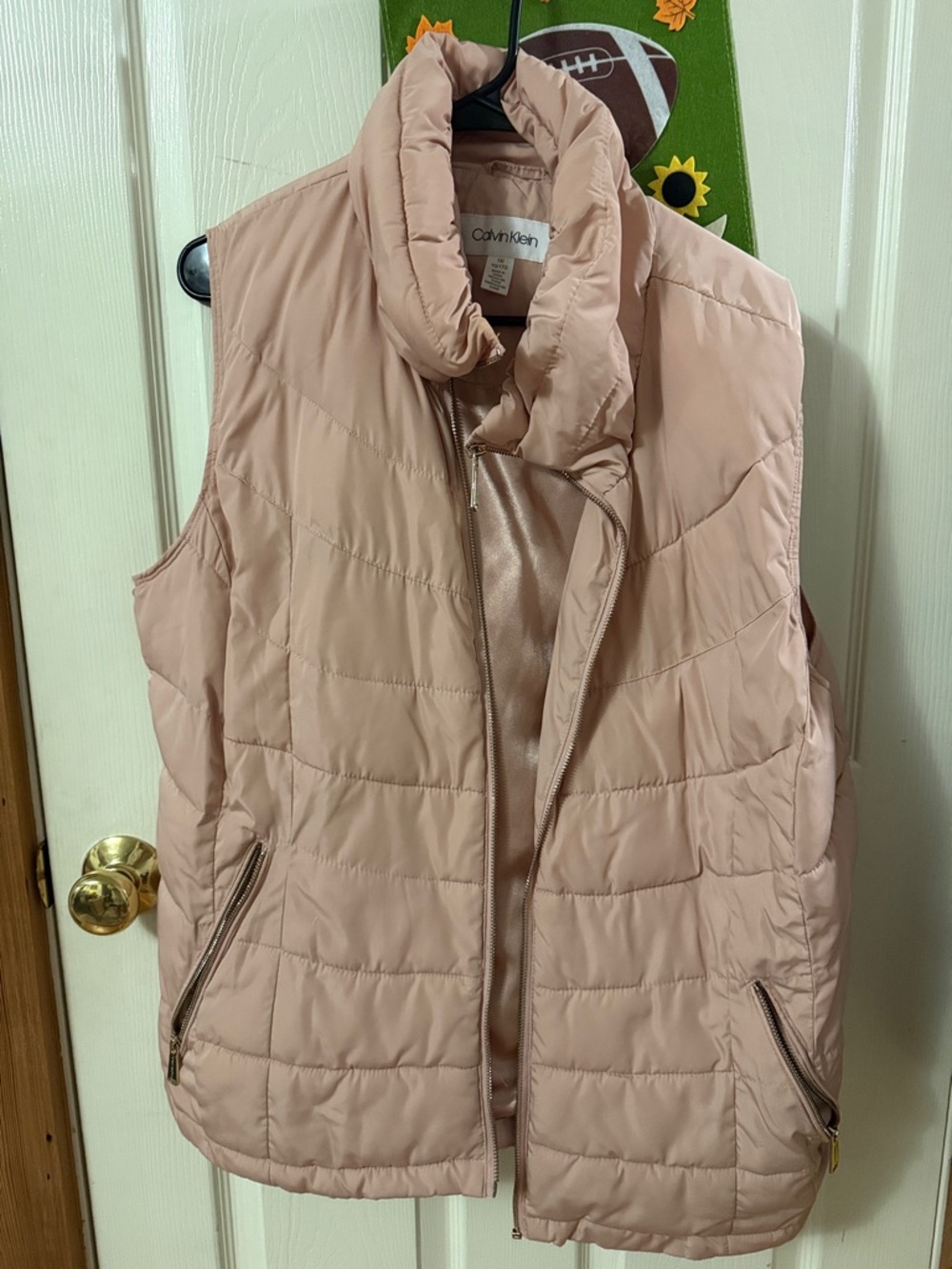 Calvin Klein Dusty Pink Quilted Puffer Vest
